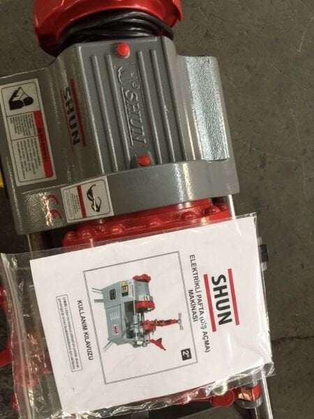 SHUN 2 İNCH ELEKTRİKLİ TEZGAH TİPİ PAFTA MAKİNASI