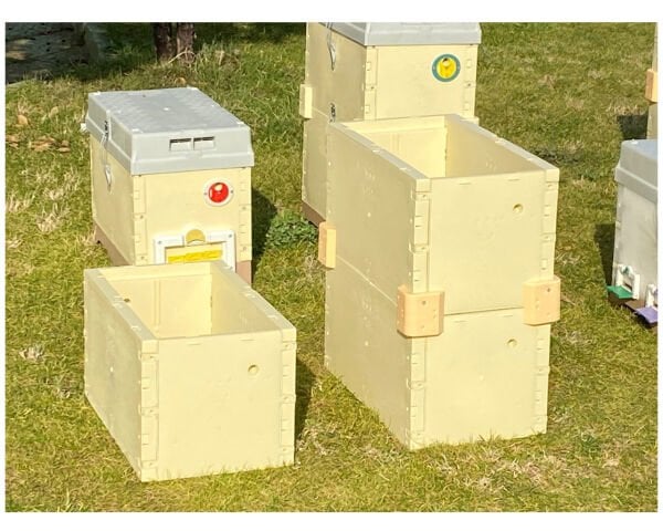 Plastik Termo Ruşet Kovan Duvarı Çift Katlı 12 Çerçevelik 04024