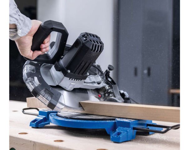 SCHEPPACH HM210L Gönye Testere 1500W 210mm