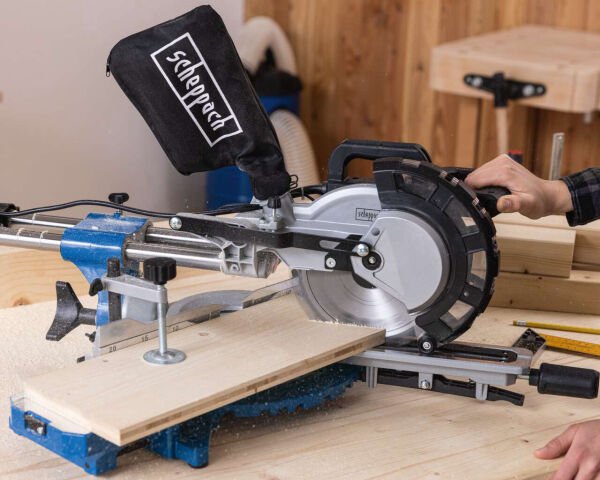 SCHEPPACH HM216 Gönye Testere 2000W 216mm